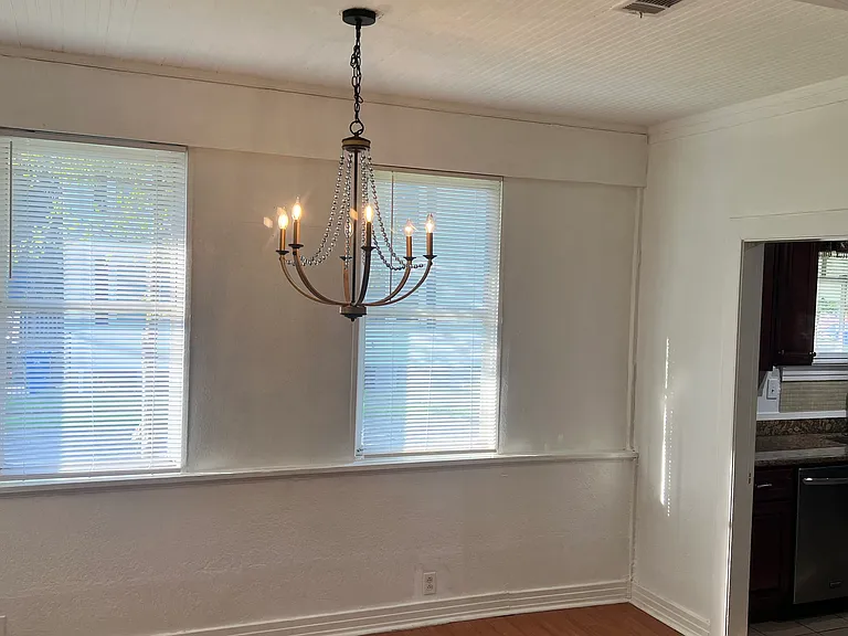 3538 Franklin Ave — Photo 18