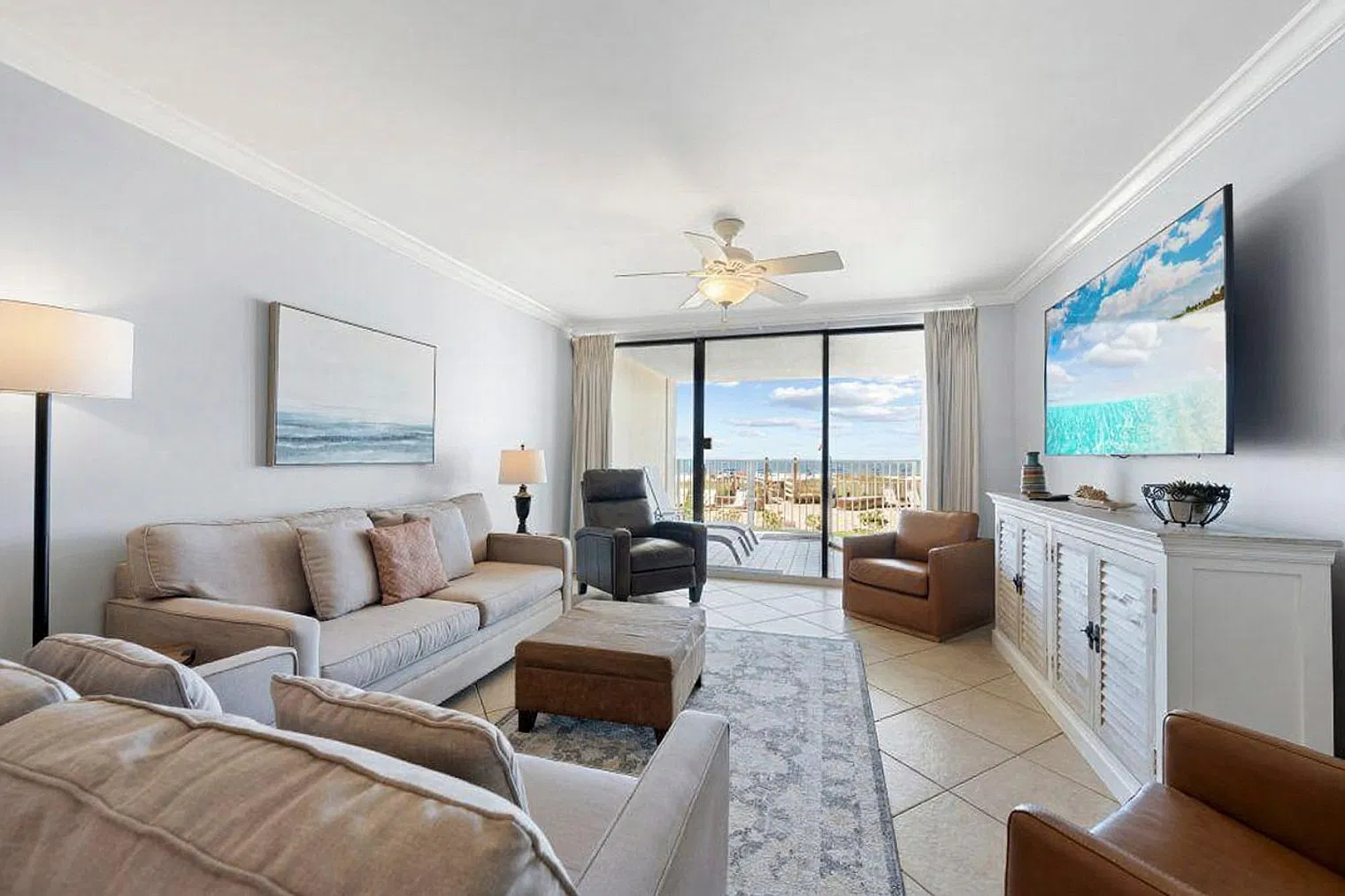 3 bed, 2.0 bath, 1270 sqft, $8,424 — Photo 1
