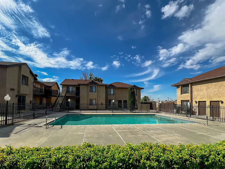 Rosamond Village Apartments