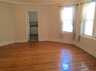 3030 N Sheridan Rd APT 304, Chicago, IL 60657