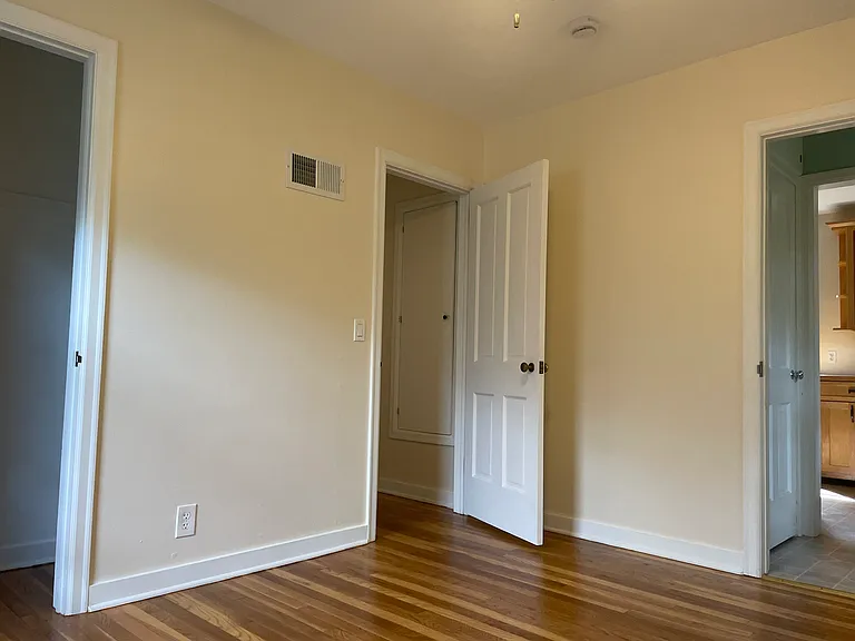 608 Chapman St — Photo 20