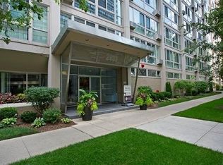 2934 N Sheridan Rd #1201, Chicago, IL 60657