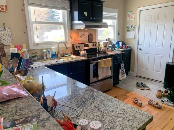 126 King Street, 126 King St APT 2L, Northampton, MA 01060