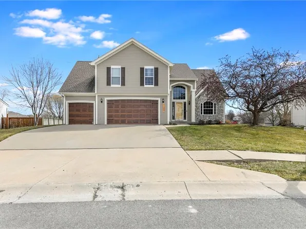 10305 N Virginia Ave, Kansas City, MO 64155