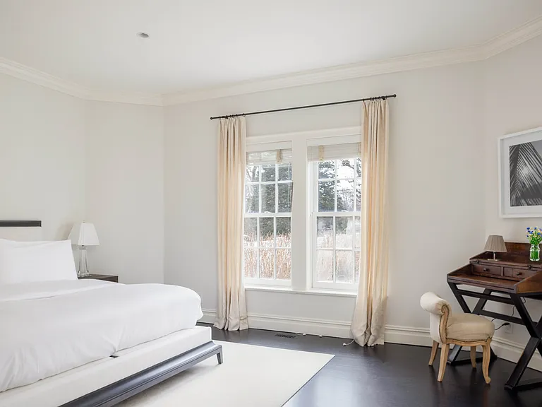 33 Christopher St — Photo 14
