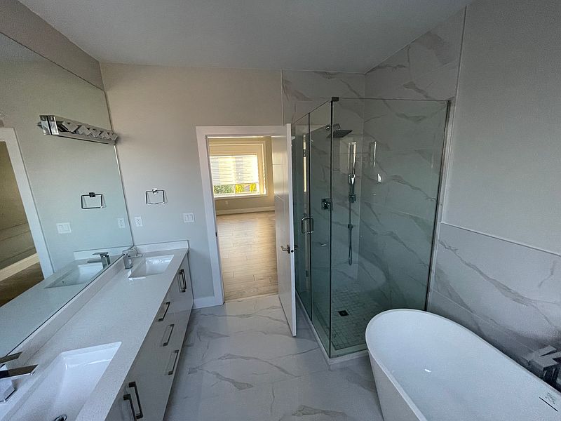 Surrey House for rent - 4 Bedrooms — photo 5
