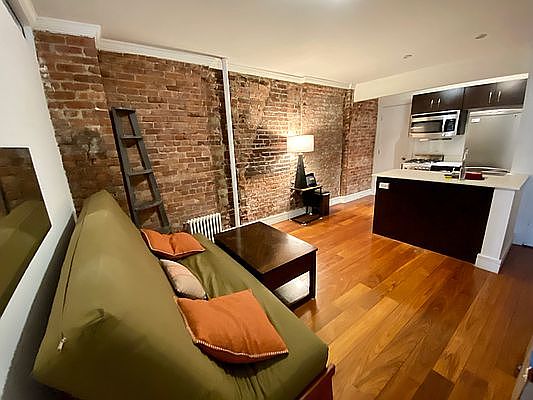 4th image of 118 E 4th St APT 12