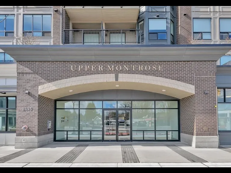 2493 Montrose Ave #410 — Photo 2