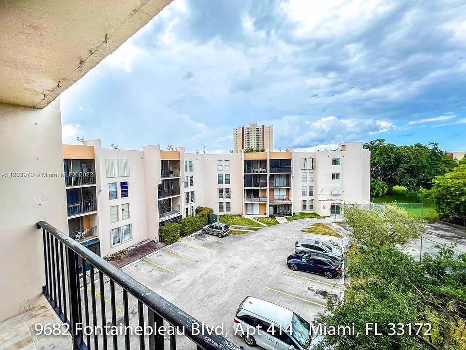 9682 Fontainebleau Blvd #414
