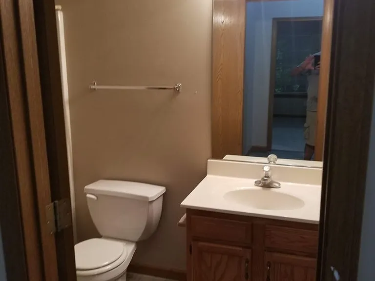 100 Bridgewater Ct — Photo 3