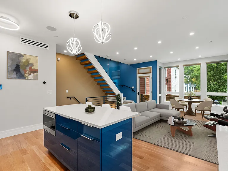 227 Prospect St #1 — Photo 6