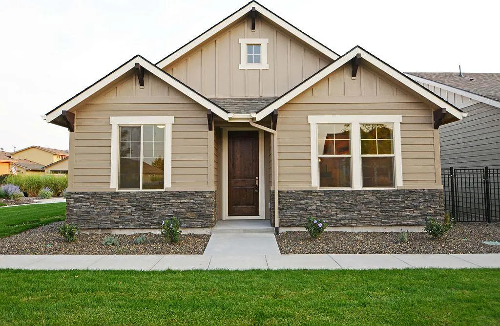 3 bed, 1440 sqft, $2,250 — Photo 1