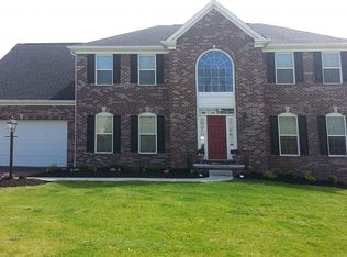 11740 Beacon Dr, North Huntingdon, PA 15642