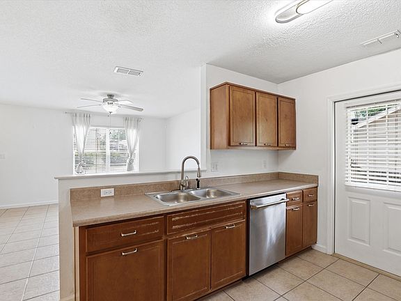5th image of 1604 Corey Wood Cir