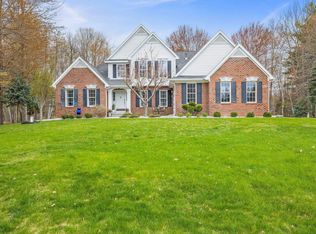 2218 Rolling Ridge Dr, Midland, MI 48642