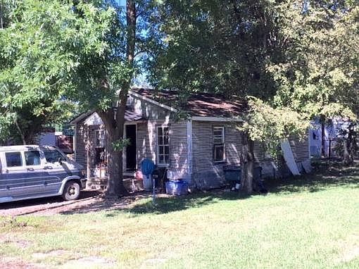 2nd image of 107 Henderson St