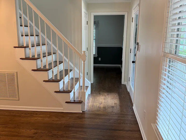 614 Percy St — Photo 8