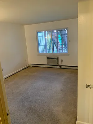 Rented by Compass | media 48