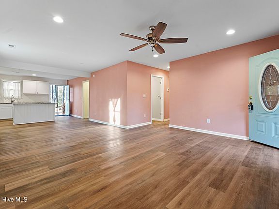 5th image of 614 Saint Johns Church Road