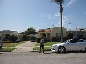2nd image of 1538 W 95th St