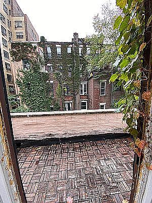 1st image of 52 W 91st St APT 6
