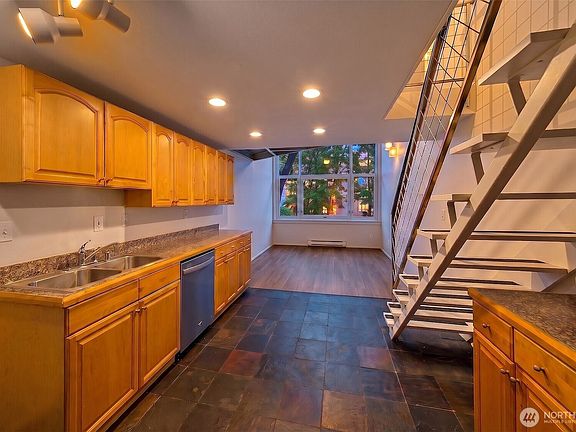 3rd image of 1000 Union Street #205