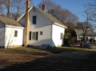 393 School St, North Kingstown, RI 02852