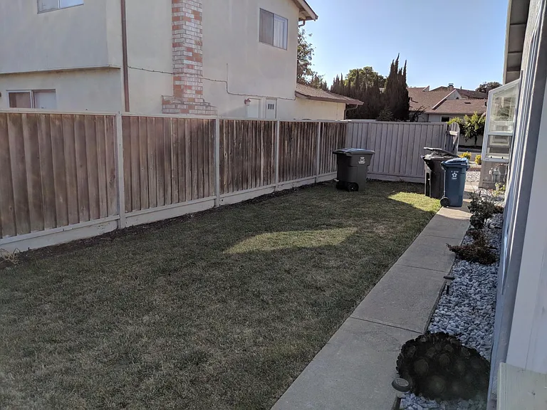 4642 Carmen Way — Photo 10
