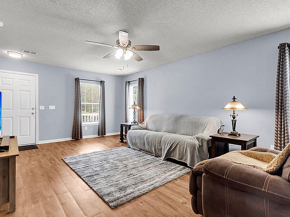 5th image of 1312 Bradley Daniel Blvd