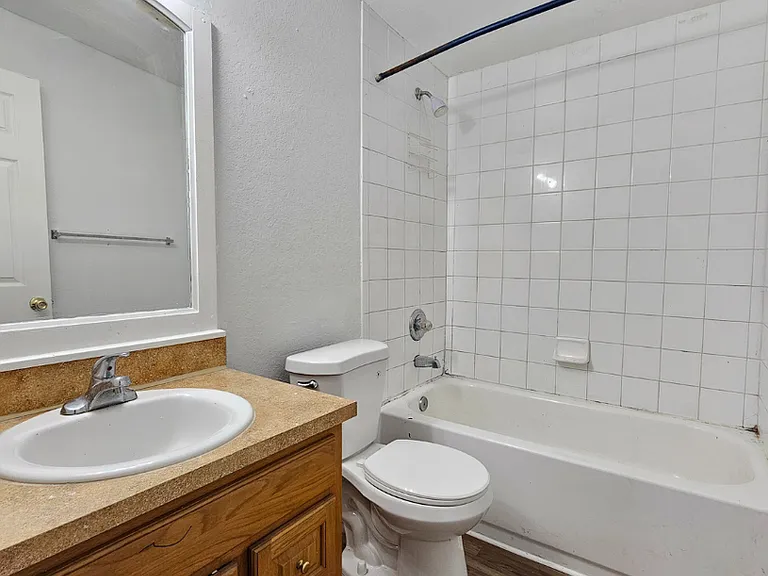 2431 Cannon St — Photo 14