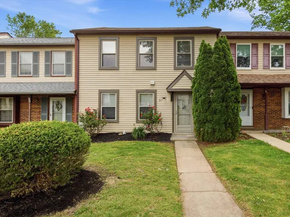 83 Hunt Dr, Horsham, PA 19044