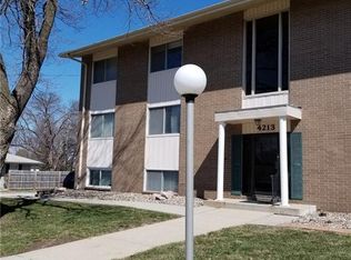 4213 62nd St APT 5, Urbandale, IA 50322