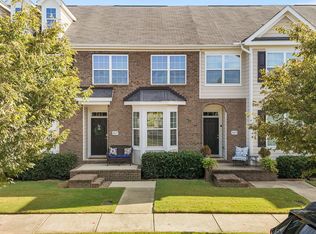 2027 Hayes Ln, Holly Springs, NC 27540