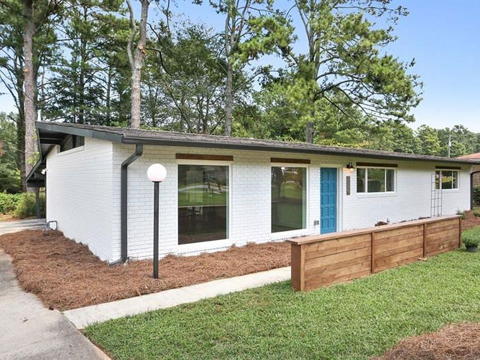 1st image of 1975 Myrtle Dr NE