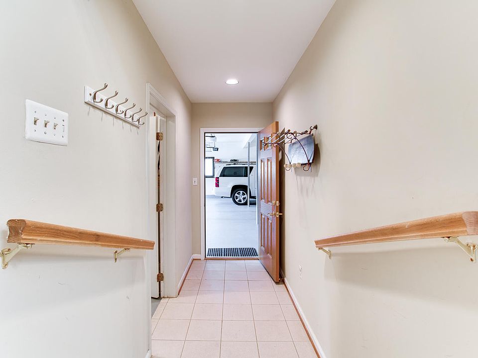 1st image of 3815 Delashmutt Dr