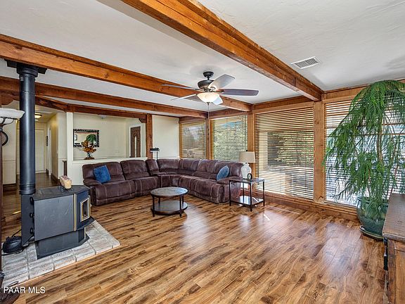 3rd image of 2620 W Love Ln