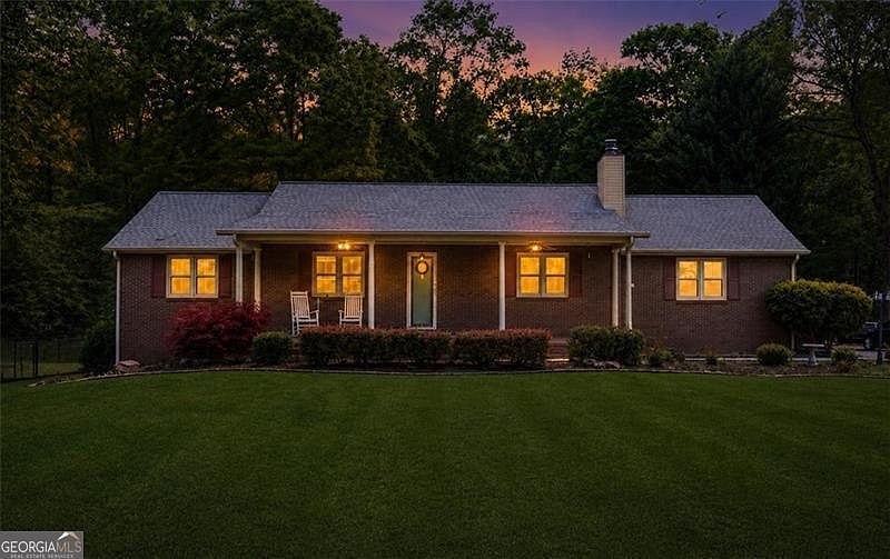 1st image of 118 Country Acres Ct