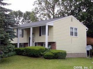 438 Tilden Dr, East Syracuse, NY 13057
