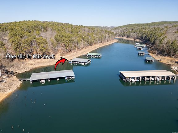 2nd image of 80 Stone Cir