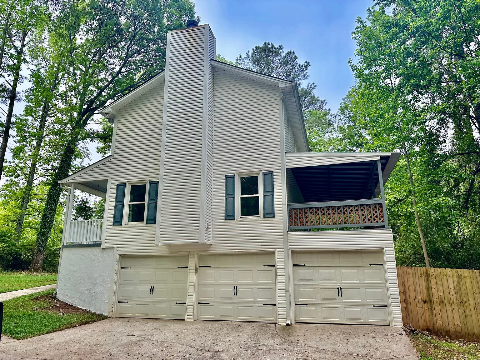 100 Park Hill Ln — Photo 4