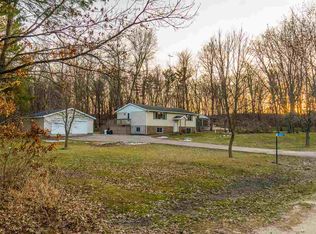 E8251 N Reedsburg Rd, Reedsburg, WI 53959