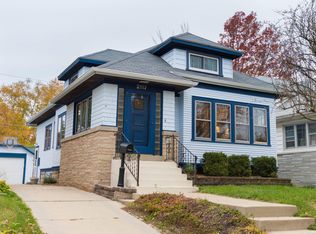 2117 N 68th St, Wauwatosa, WI 53213
