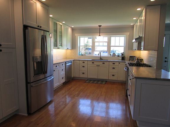 3rd image of 79 Sanger Ave