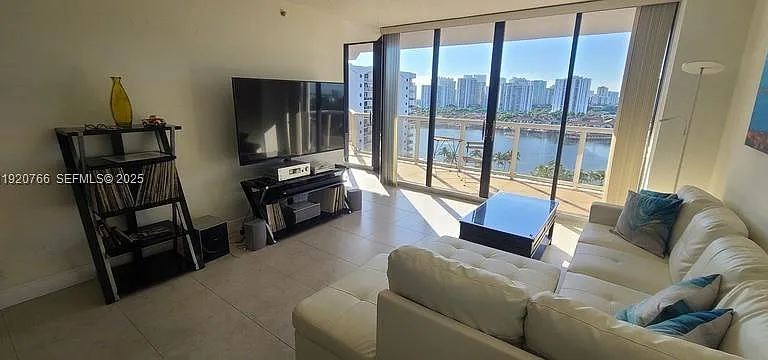 3600 Yacht Club Dr #1204 — Photo 36