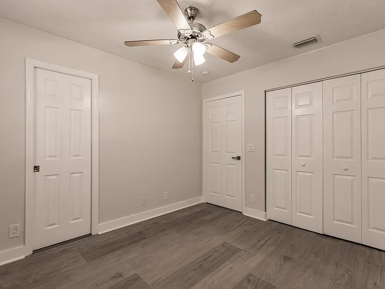 6292 NW 40th Ave — Photo 17
