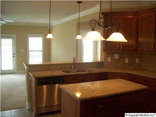 5th image of 6604 Emmett Dr SE