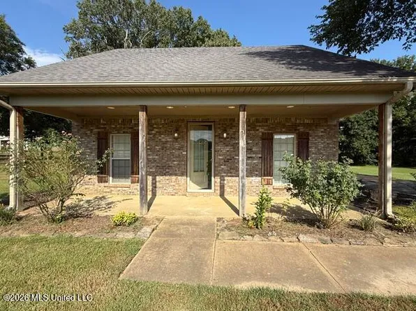 67 Dudley Pl, Byhalia, MS 38611