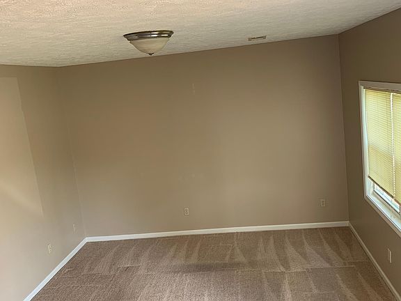 5th image of 265 Foxworth Dr