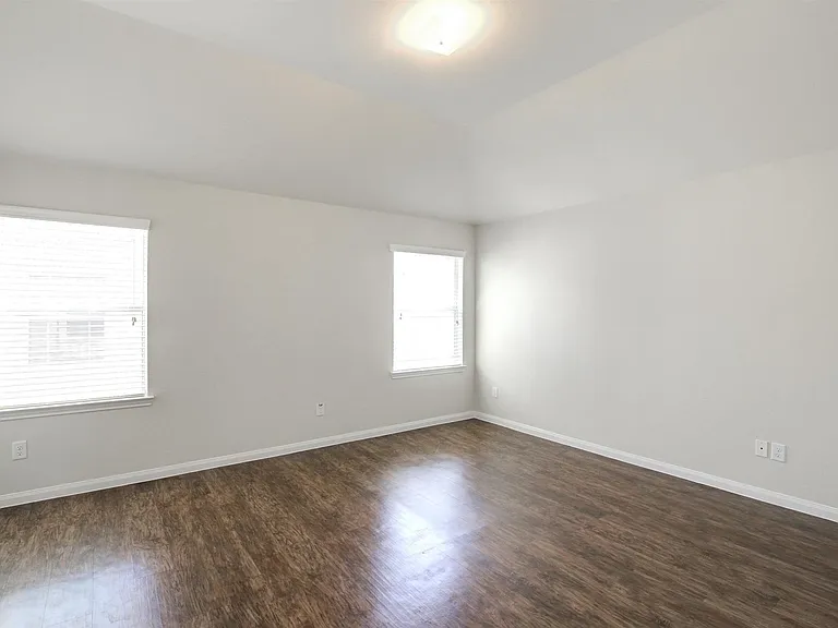 8922 San Alberto — Photo 13