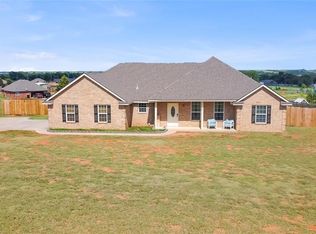 909 County Street 2932, Tuttle, OK 73089